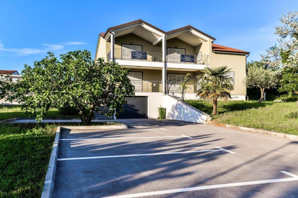 Apartments Lia-Jolie Umag Buitenkant foto