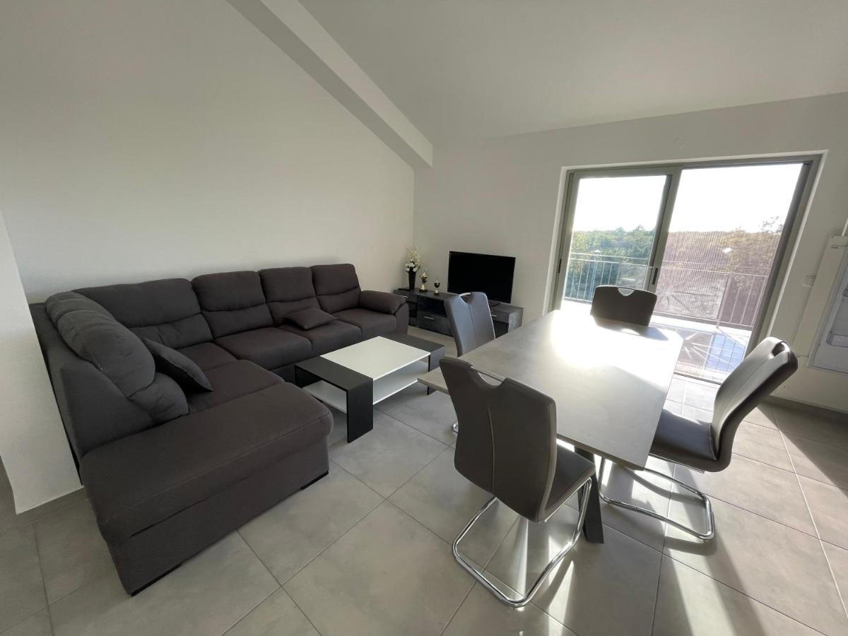 Apartments Lia-Jolie Umag Buitenkant foto